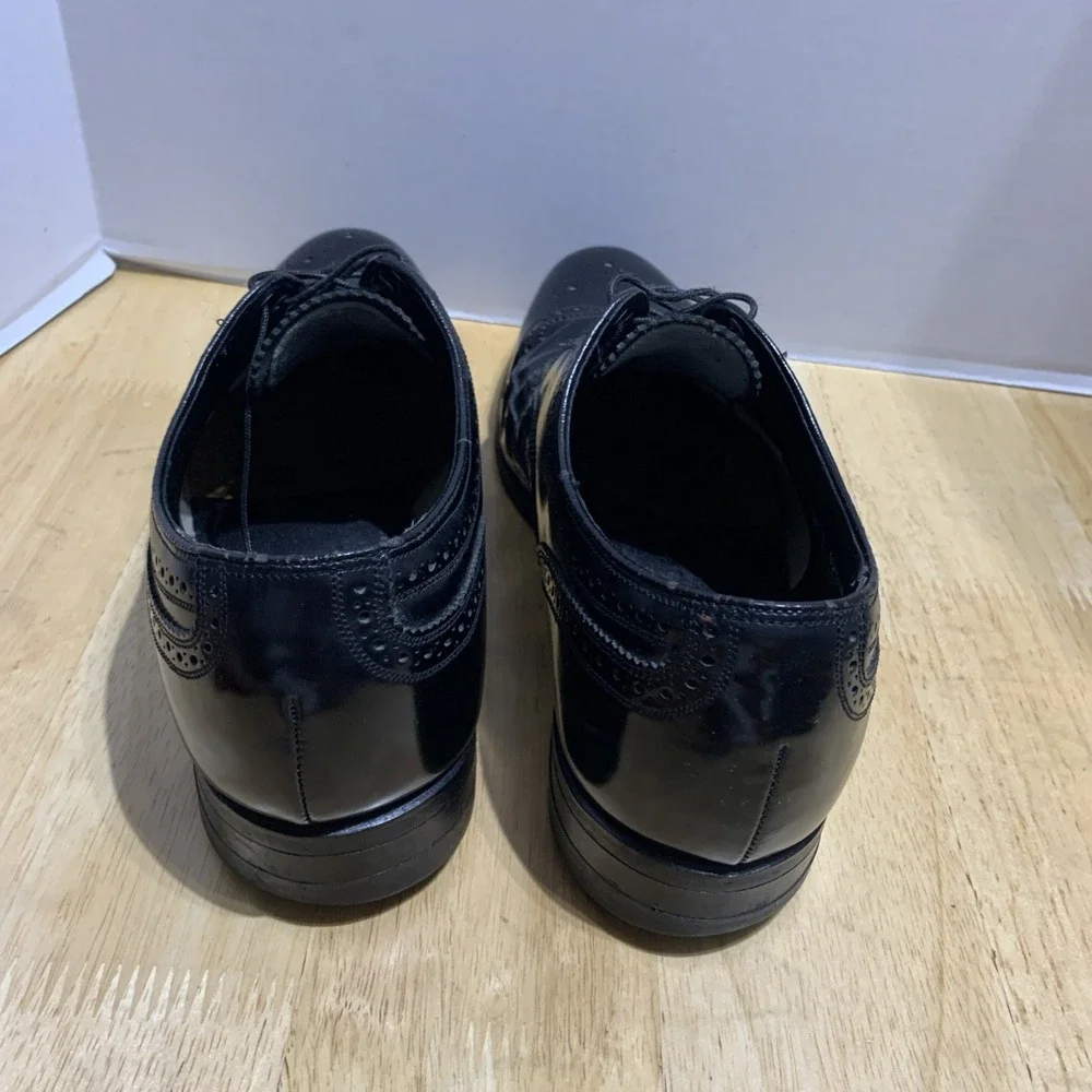 Florsheim Mens 10.5D Black Flexible Fiben Insole Leather Wingtip Oxford Dress